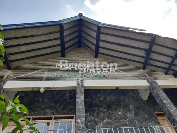 image DIJUAL VILLA 2 LANTAI HANYA HITUNG TANAH DI JALAN RAYA WADO SUMEDANG. COCOK UTK TEMPAT USAHA (5)