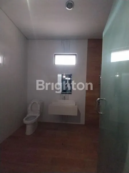 image RUMAH MEWAH FULL FURNISH COLOMADU (5)