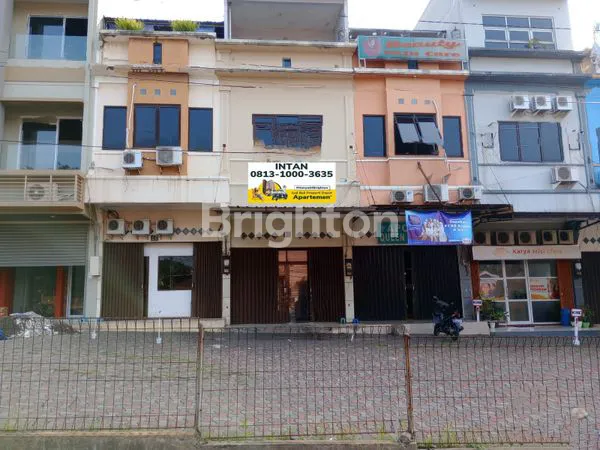 RUKO 3 LANTAI SIAP OPERASI LOKASI SANGAT STRATEGIS DI BOGOR JL PANDU RAYA