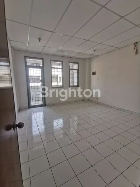 image RUKO 3 LANTAI DI PERMATA KOTA JAKARTA UTARA (6)