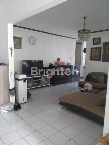 image RUMAH STRATEGIS DEKAT PINTU TOLL LIMO DALAM KOMPLEK CINERE DEPOK  (2)