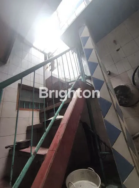 image RUMAH 2 LANTAI DI BLITAR (5)