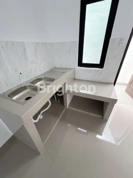 image JEMADI HOMETOWN. RUMAH BARU - KOMPLEK, SIAP HUNI, INTI KOTA.  DAERAH KRAKATAU (5)