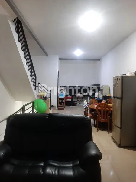 image RUMAH RAPI 3.5 LT SIAP HUNI (2)