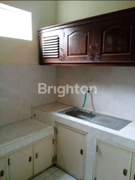 image RUMAH BESAR NYAMAN (3)