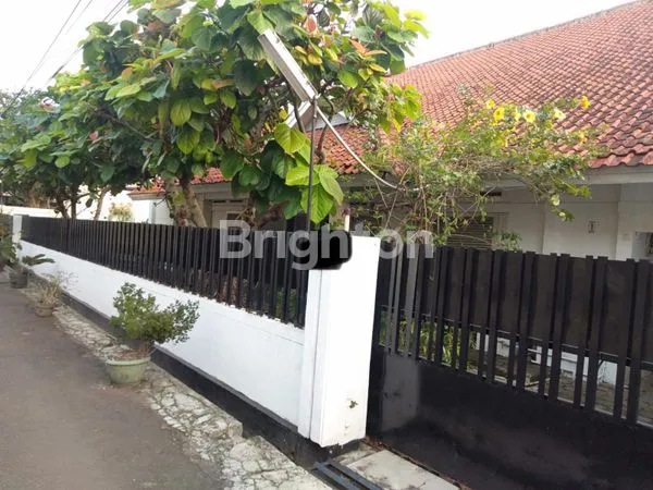 image RUMAH NYAMAN & ASRI DI JALAN SEKAR MANIS BUAH BATU. COCOK SEBAGAI RUMAH TINGGAL, KOSAN MAUPUN TEMPAT USAHA (1)