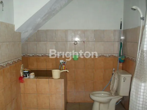 image RUMAH BEBAS BANJIR 2,5 LANTAI DI JL. PERMAI 4 NO.05 JAKASAMPURNA BEKASI BARAT (6)