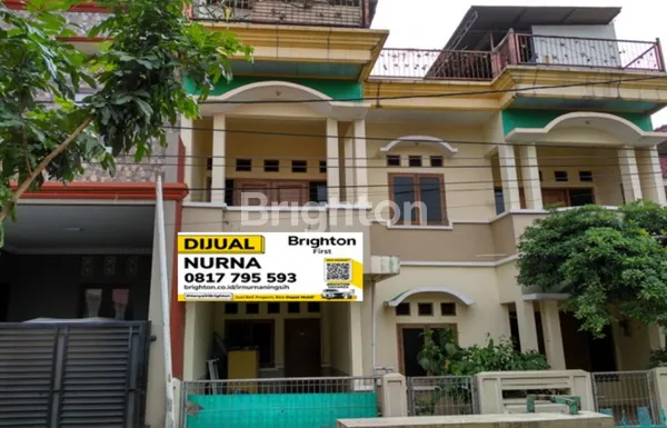 image RUMAH BEBAS BANJIR 2,5 LANTAI DI JL. PERMAI 4 NO.05 JAKASAMPURNA BEKASI BARAT (1)