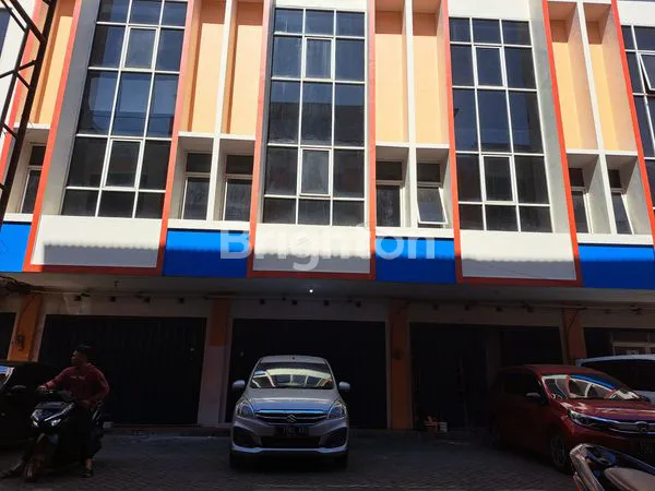 RUKO STRATEGIS DI AREA BISNIS SURABAYA BARAT