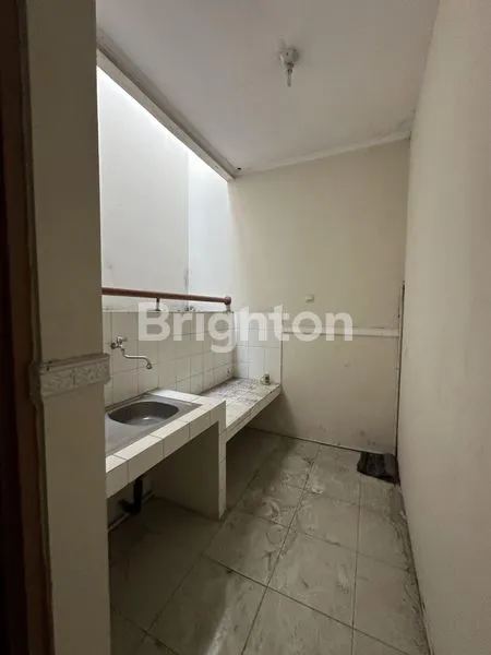 image RUKO AREA BISNIS STRATEGIS SOLO BARU (7)