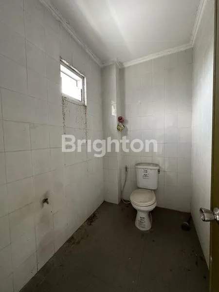 image RUKO BISNIS STRATEGIS PALUR KARANGANYAR (5)