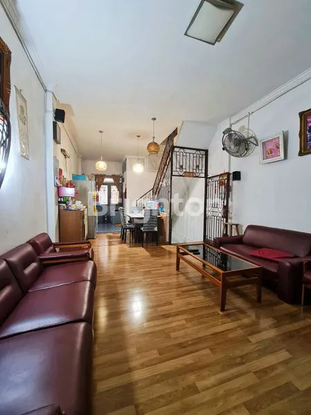 image RUKO INTI KOTA. JL. PUNAK. SEMI FURNISHED. DEKAT KAMPUS UNPRI, PLAZA MEDAN FAIR & BRASTAGI GATOT SUBROTO (5)