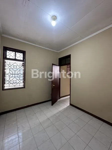 image RUMAH CLUSTER KAWASAN STRATEGIS SOLO BARU (6)