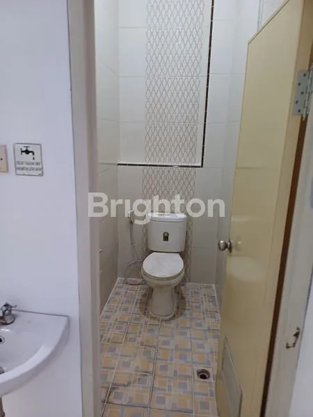 image RUMAH 3LANTAI JELAMBAR BISA USAHA GROGOL PETAMBURAN JAKARTA BARAT  (5)