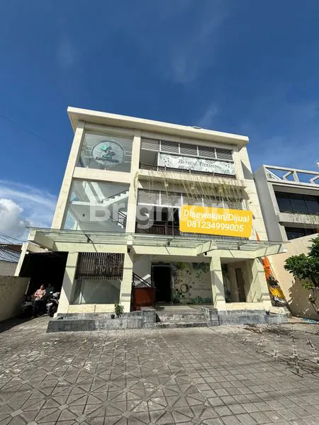 DIJUAL/DISEWAKAN RESTO 3 LANTAI SIAP PAKAI