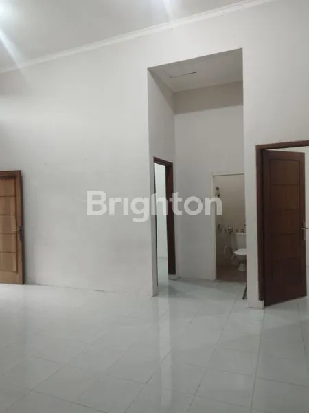 image RUMAH BERSIH PERUMAHAN SIAP HUNI KEDIRI (6)