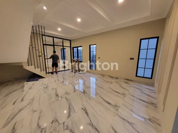 image RUMAH MEWAH & CANTIK BARU RENOV GIRILOKA BSD (3)