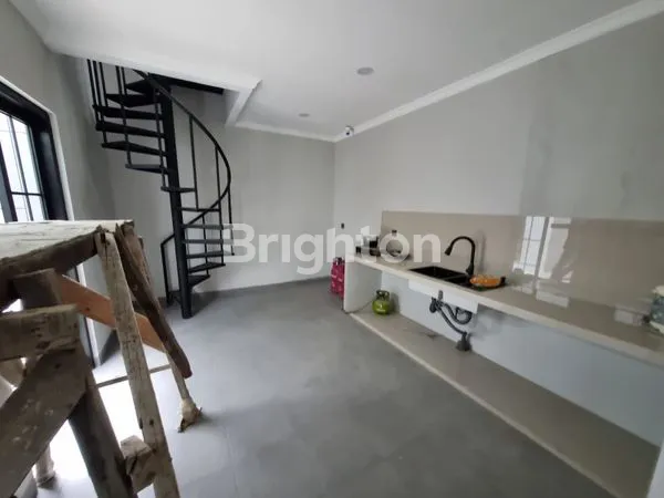 image RUMAH MEWAH & CANTIK BARU RENOV GIRILOKA BSD (7)