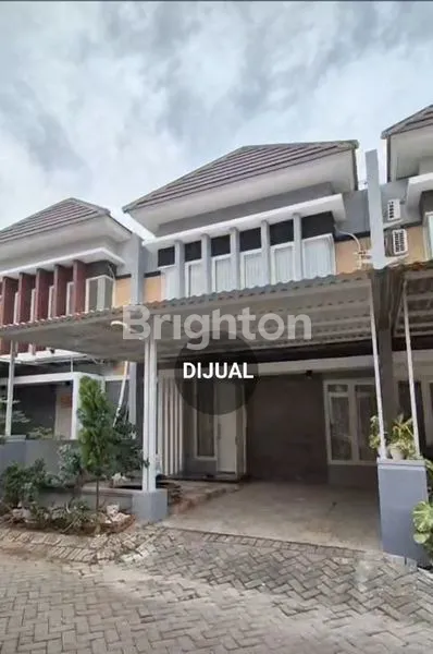 image MURAHHH POOLL!! RUMAH SIAP HUNI.!! FULL RENOV JADI AKA BARU GRESS!! WISATA SEMANGGI  RUNGKUT MINIMALIS (1)