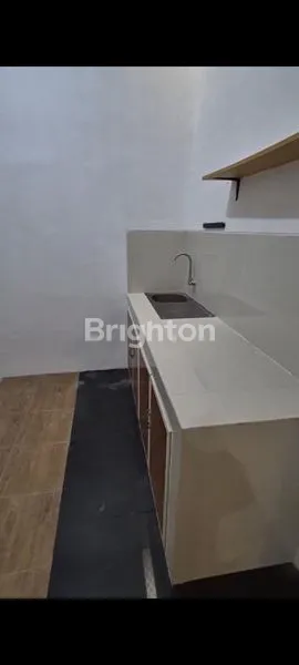 image MURAHHH POOLL!! RUMAH SIAP HUNI.!! FULL RENOV JADI AKA BARU GRESS!! WISATA SEMANGGI  RUNGKUT MINIMALIS (5)