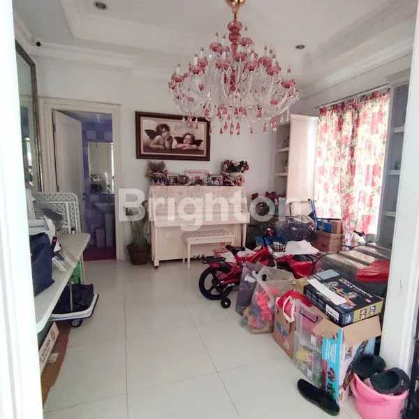 image RUMAH CASA GOYA PARK RESIDENCE UKURAN 13X20 FURNISH KEBON JERUK JAKARTA BARAT (6)