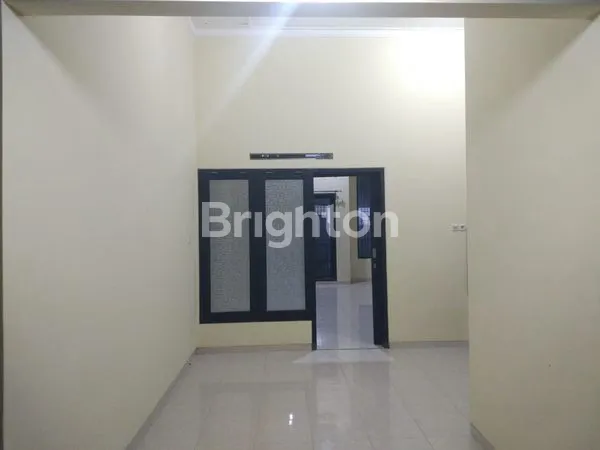 image DISEWAKAN RUMAH DG PERABOT SOEKARNO HATTA MALANG (3)