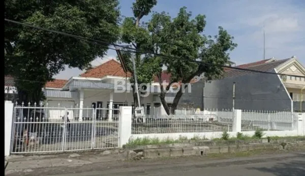 image RUMAH DI JALAN NIAS SURABAYA. TENGAH KOTA  (1)