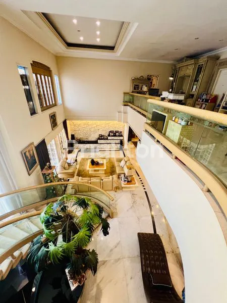 image FOR SALE! BIG LUXURY HOUSE KAWASAN MEGA KUNINGAN, JAKARTA SELATAN. LOKASI ELIT, SUPER STRATEGIS (2)