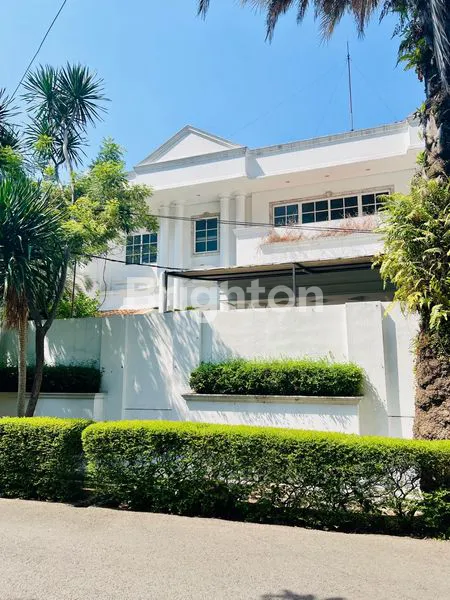 image FOR SALE! BIG LUXURY HOUSE KAWASAN MEGA KUNINGAN, JAKARTA SELATAN. LOKASI ELIT, SUPER STRATEGIS (7)