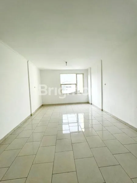 image RUKO PLAZA DE LUMINA, DURI KOSAMBI, CENGKARENG, 3 LANTAI, AKSES TOL & JALAN OUTER RINGROAD, SIAP PAKAI (2)