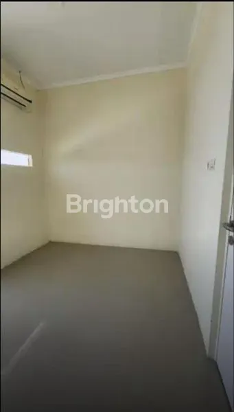 image RUMAH MODERN ELEGAN BERKELAS DI LINGKUNGAN RINDANG DAN ASRI (7)