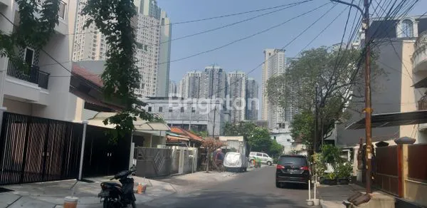 image RUMAH BARU 3LANTAI JALAN 3 MOBIL,GARASI 1MOBIL  TANJUNG DUREN RAYA INI (3)