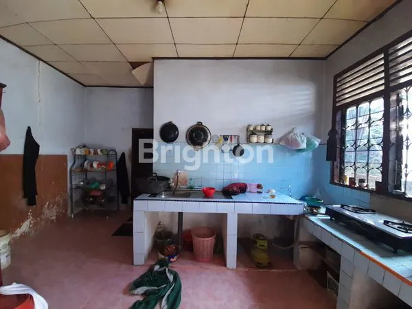 image RUMAH DENGAN HALAMAN LUAS BPG HANGTUAH (6)