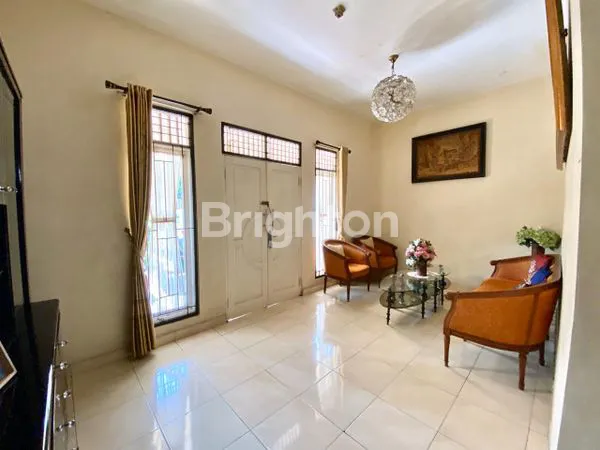 image RUMAH HALAMAN LUAS DI JAGAKARSA (4)