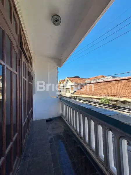 image TURUN HARGA!!! RUMAH 1,5 LANTAI ++. MENGHADAP  JALAN SIDOYOSO DEKAT  KENJERAN KAPASAN PASAR ATOM ITC MEGA GROSIR RS ADI HUSADA KAPASARI PASAR TAMBAK REJO KAZA MALL RS SOEWANDHI (8)