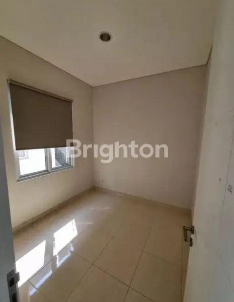 image RUMAH BAGUS SIAP HUNI VANYA PARK BSD (3)