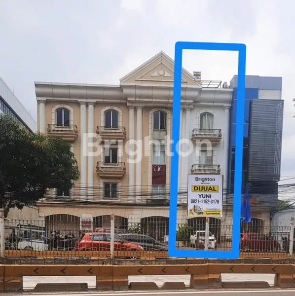 RUKO 4.5 LANTAI SIAP PAKAI DI LOKASI STRATEGIS