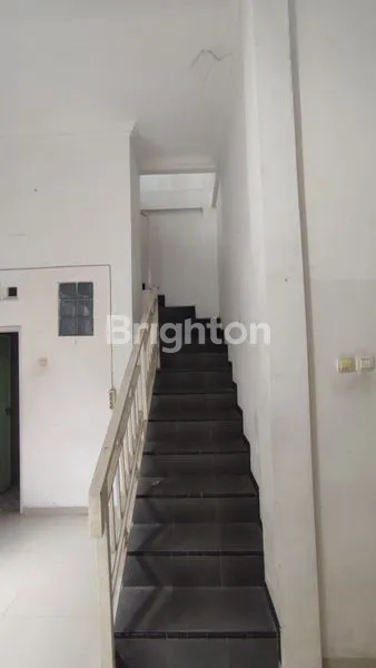 image RUMAH MURAH STRATEGIS 2 LANTAI PUCANG GADING (5)