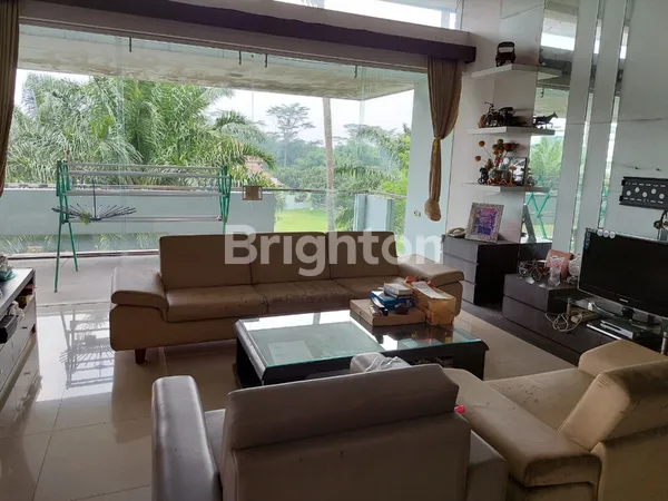 image RUMAH HOOK 2.5 LANTAI ARAYA MALANG (8)