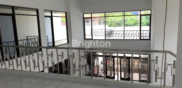 image RUMAH 2 LANTAI DEKAT GALAXY MALL PAKUWON CITY KERTAJAYA MANYAR KALIJUDAN MULYOSARI SUTOREJO WISMA PERMAI UNAIR ITS DR SOETOMO (5)