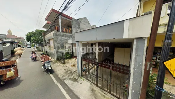 image RUMAH 2,5 LANTAI DI JL SATRIA BALEARJOSARI BLIMBING (1)