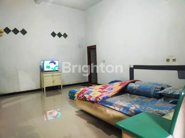 image RUMAH 2,5 LANTAI DI JL SATRIA BALEARJOSARI BLIMBING (5)