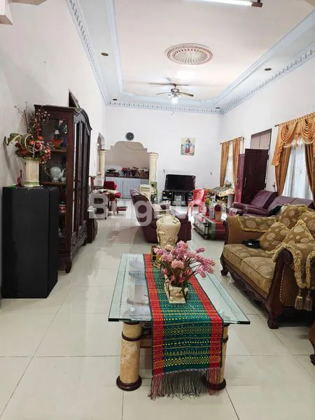 image RUMAH LUAS, INTI KOTA MEDAN. SELANGKAH KE JL. GAJAH MADA (5)