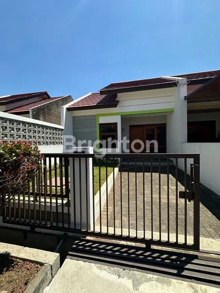 image RUMAH SIAP HUNI DI DERWATI MAS CIWASTRA BANDUNG. COCOK BAGI KELUARGA KECIL (1)