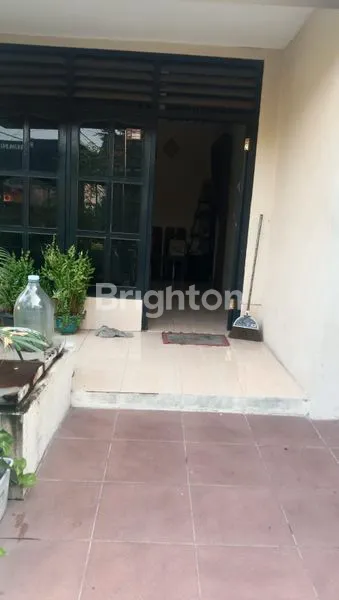 image RUMAH KENDANGSARI DEKAT ROYAL PLAZA JEMURSARI (4)