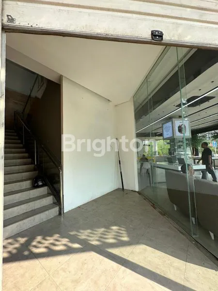 image GEDUNG 3 LANTAI DI NOL JALAN SUHAT  KOTA MALANG (5)