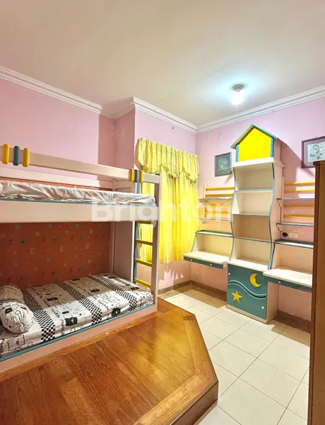 image DIJUAL CEPAT RUMAH SECOND DI BENDUL MERISI, TERAWAT SIAP HUNI, DEKAT MARGOREJO (5)