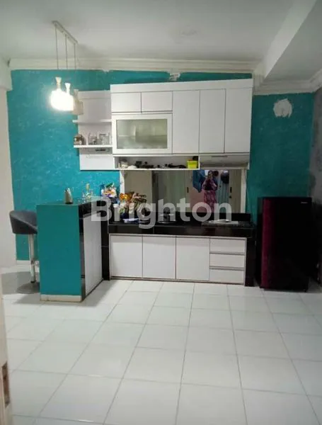 image RUMAH MINIMALIS DEKAT PUSAT KOTA BATAM DI HOLLYWOOD HILLS (3)