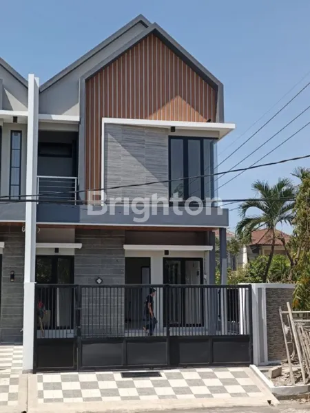 image BRAND NEW HOUSE SUTOREJO 2 LANTAI BONUS FURNISH, SELANGKAH KE RAYA MULYOSARI (4)