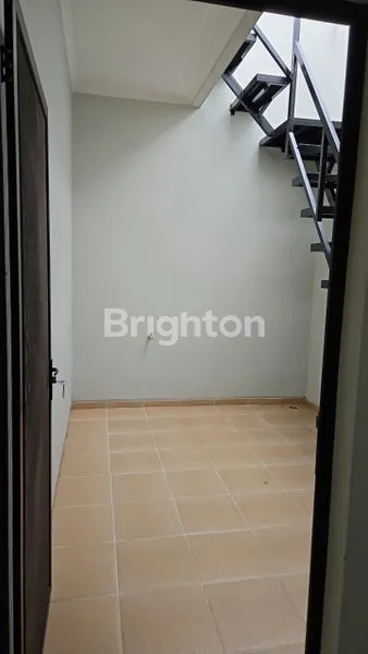 image RUMAH BARU TAMAN COSMOS DEKAT JL PANJANG JAKARTA BARAT (7)